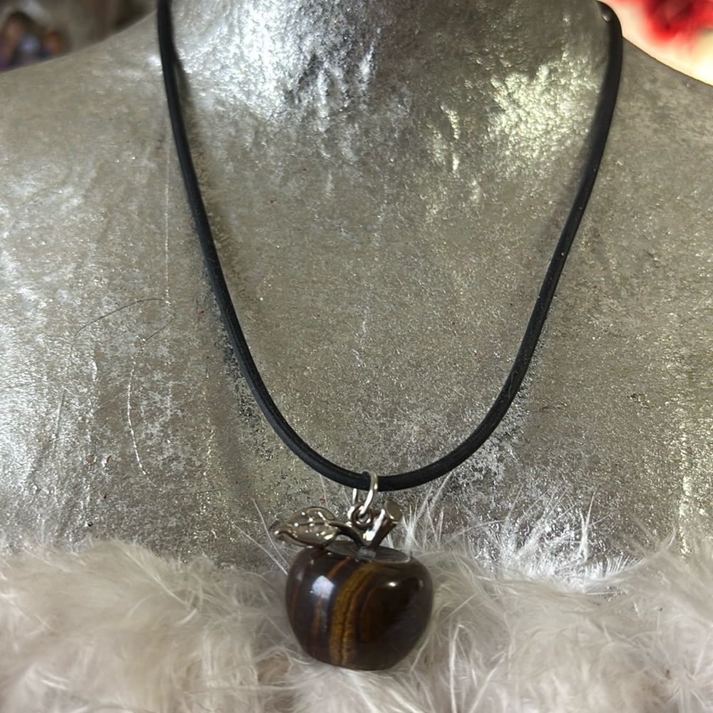 N166 Brown Tiger Eye Apple Necklace Pendant 15mm